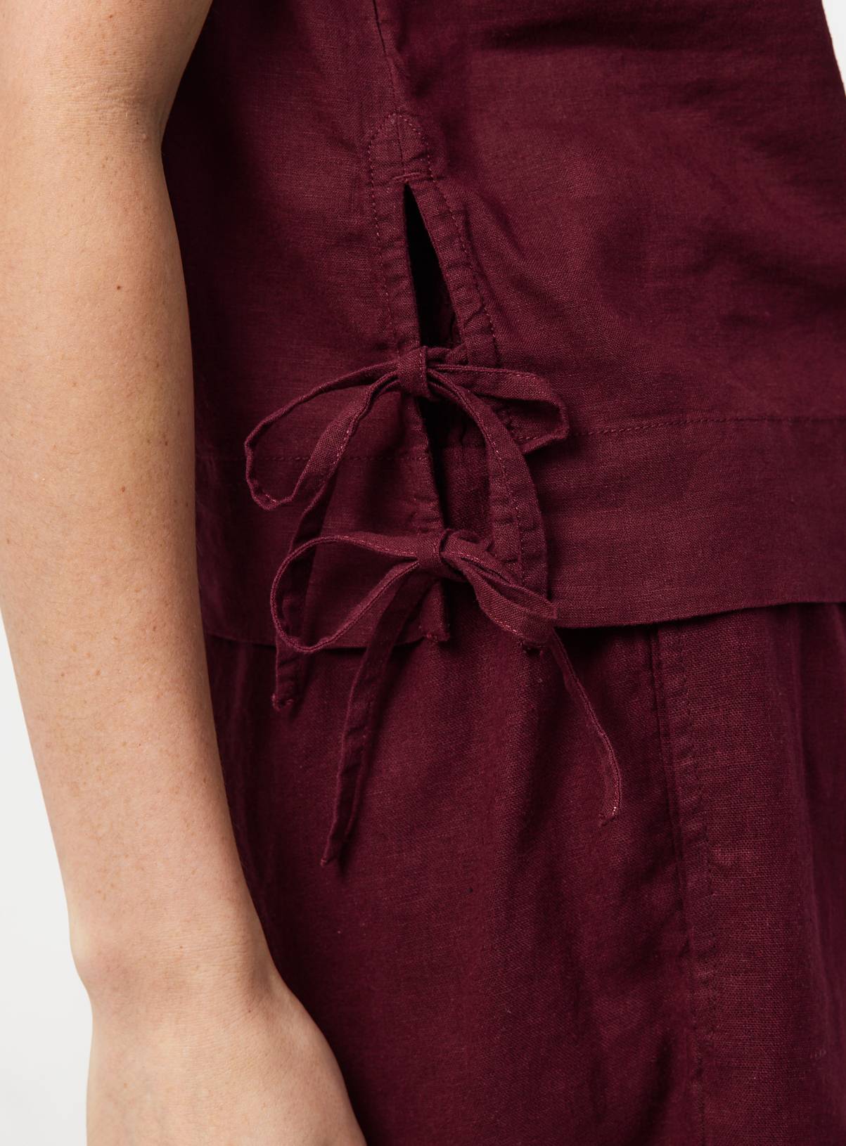Dark Red Linen Rich Side Tie Shell Top 20 - Image 3
